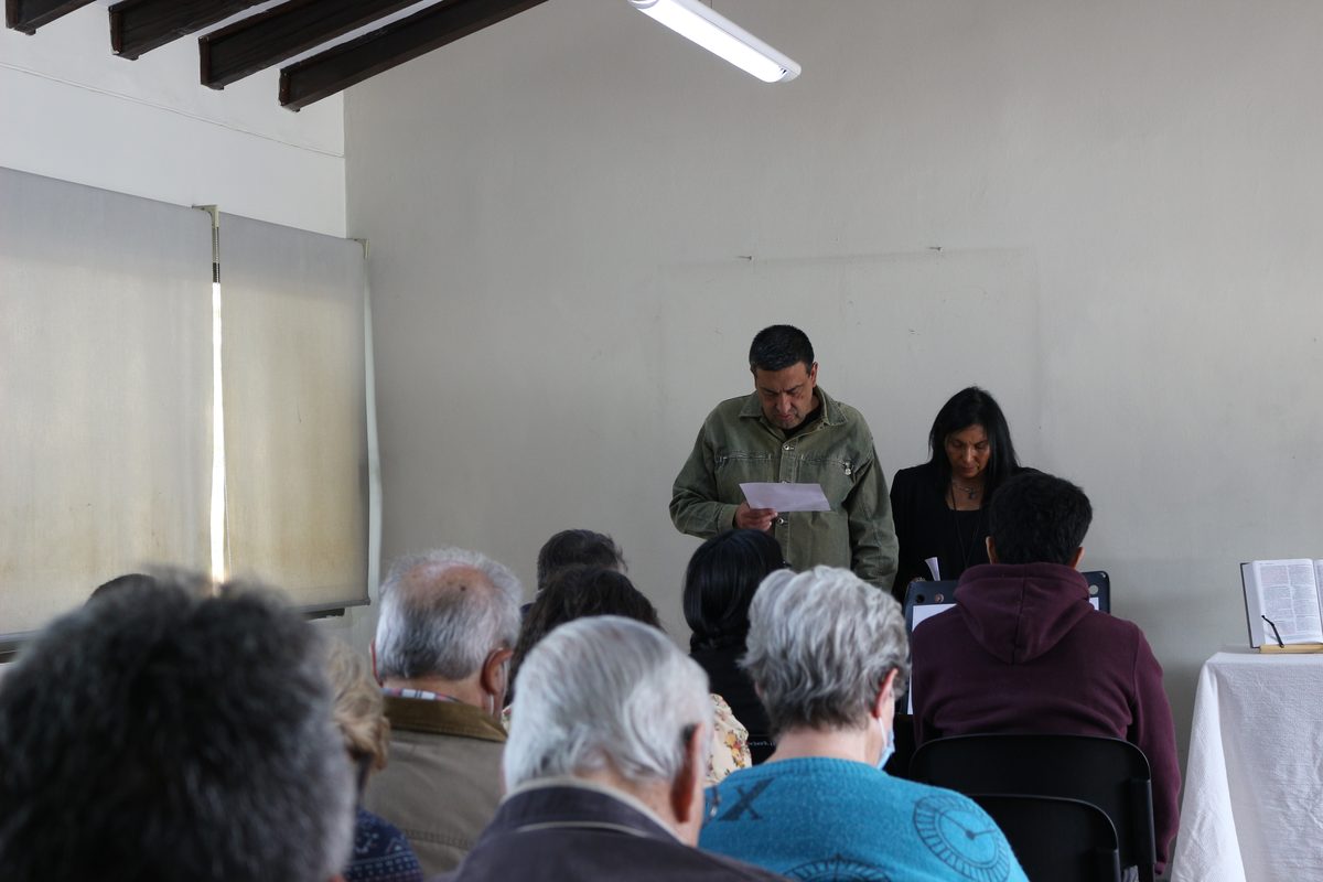 Laicos leyendo la Escritura